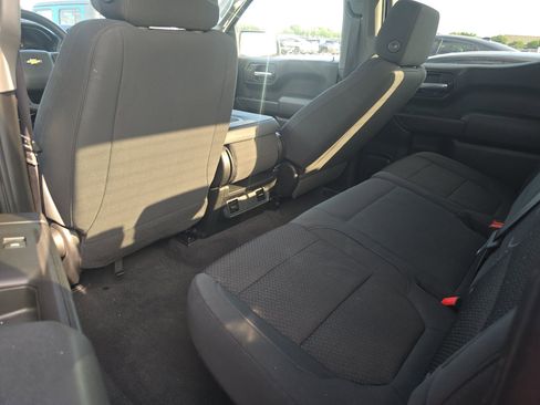 Used 2020 Chevrolet Silverado 1500 Custom w/ Custom Value Package image 8