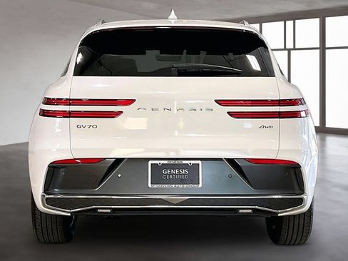 Used 2026 Genesis GV70 2.5T Advanced AWD/4WD image 6