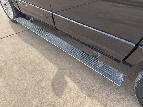 Used 2015 Ford Expedition EL Platinum image 13