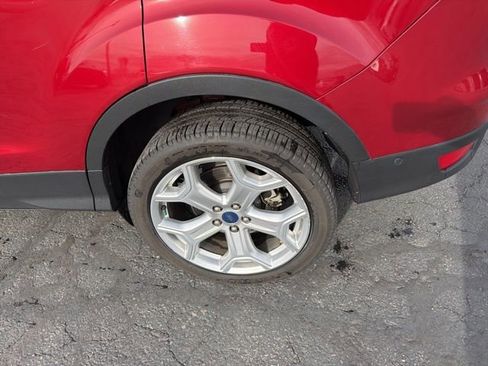 Used 2019 Ford Escape Titanium image 27