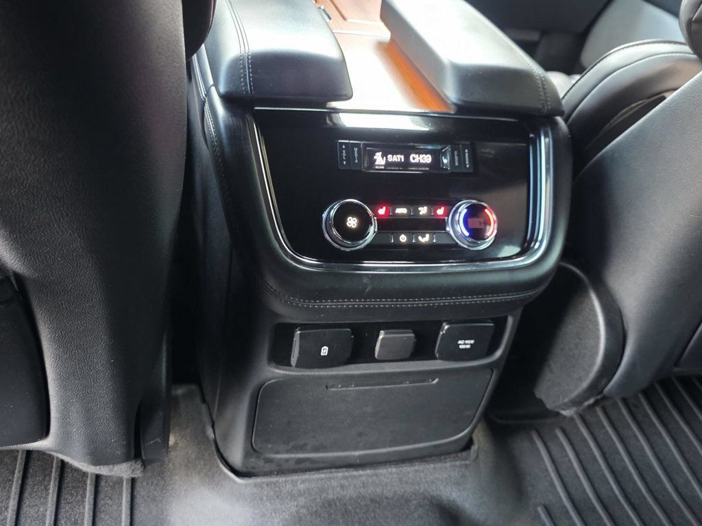 Used 2019 Lincoln Navigator L Reserve AWD/4WD image 10