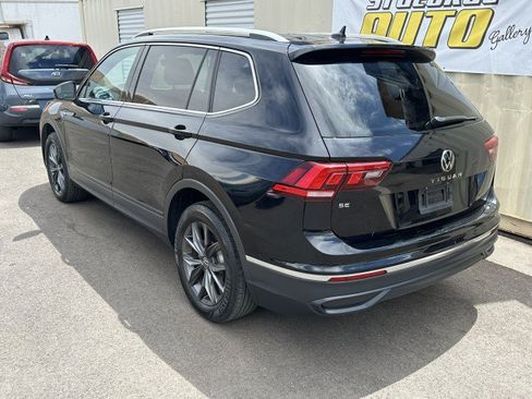 Used 2022 Volkswagen Tiguan SE FWD image 2