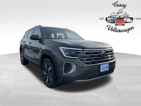 New 2026 Volkswagen Atlas SEL image 1