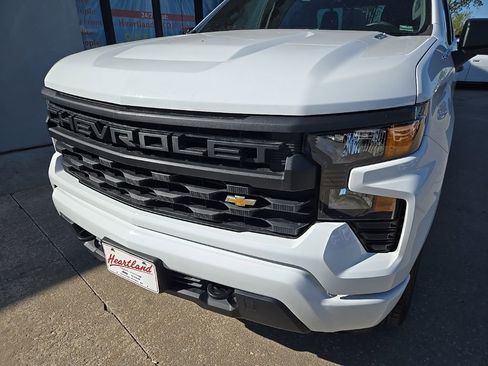 Used 2025 Chevrolet Silverado 1500 Custom AWD/4WD image 16
