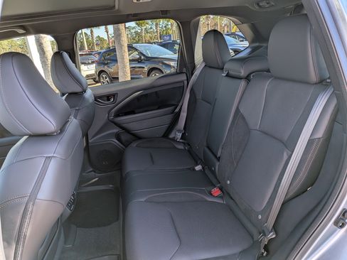 Used 2026 Subaru Forester Touring AWD/4WD image 14