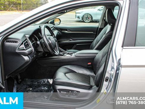 Used 2024 Toyota Camry XSE image 13