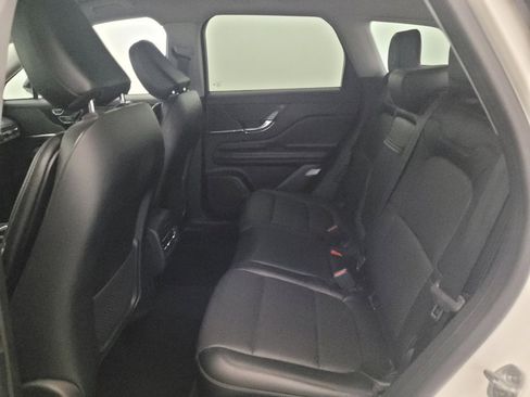 Used 2022 Lincoln Corsair AWD w/ Equipment Group 101A image 18