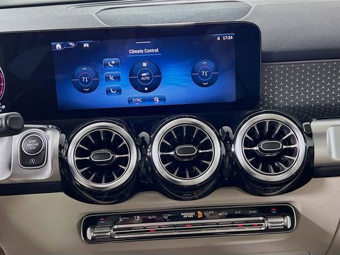 Certified 2025 Mercedes-Benz GLB 250 GLB 250 image 16