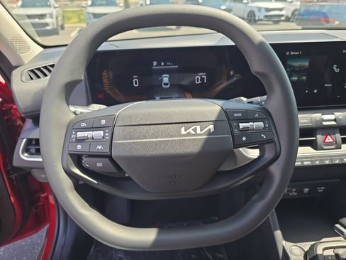 New 2026 Kia K4 FWD image 28