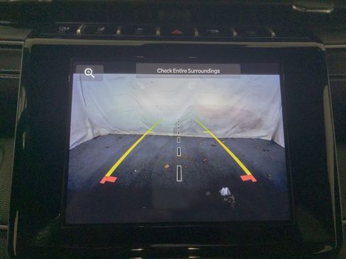 Used 2024 Jeep Grand Cherokee Laredo w/ Luxury Tech Group I image 25