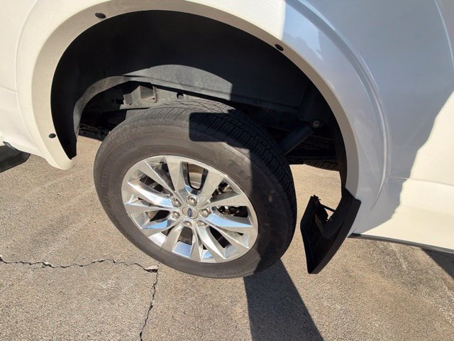 Used 2016 Ford F150 Lariat w/ Equipment Group 502A Luxury AWD/4WD image 14