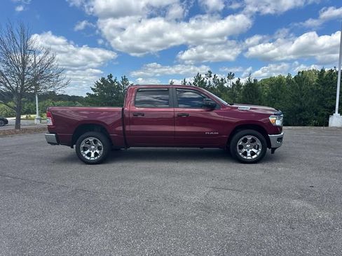 Used 2023 RAM 1500 Big Horn AWD/4WD image 3