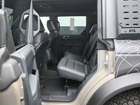 New 2025 Ford Bronco Badlands image 17