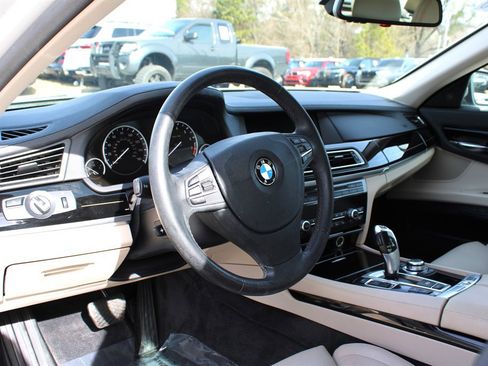 Used 2009 BMW 750Li 750Li image 15