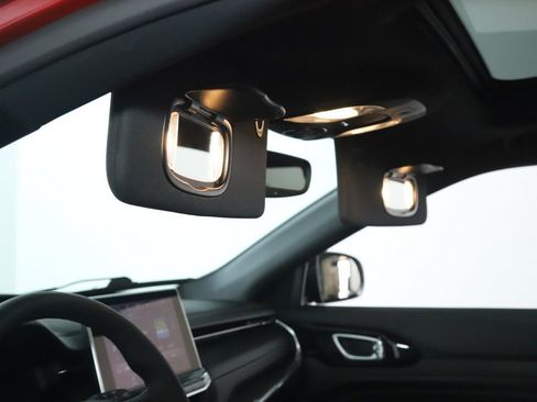 Used 2024 Jeep Compass Limited w/ High Altitude Package image 20