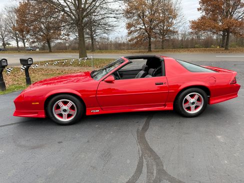 Used 1991 Chevrolet Camaro RS image 15