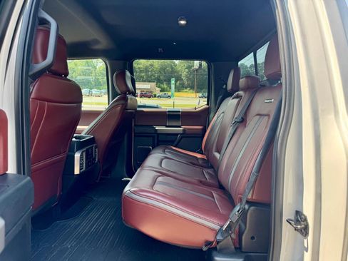 Used 2019 Ford F150 Platinum w/ Equipment Group 701A Luxury AWD/4WD image 14