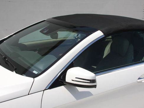 Used 2013 Mercedes-Benz E 550 Cabriolet image 20