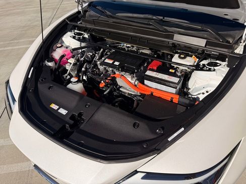 Certified 2023 Lexus RZ 450e Premium w/ Technology Package image 6