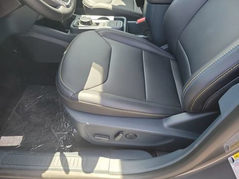 New 2025 Ford Maverick Lobo AWD/4WD image 17
