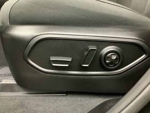 New 2025 Jeep Grand Cherokee L Laredo w/ Luxury Tech Group I image 14