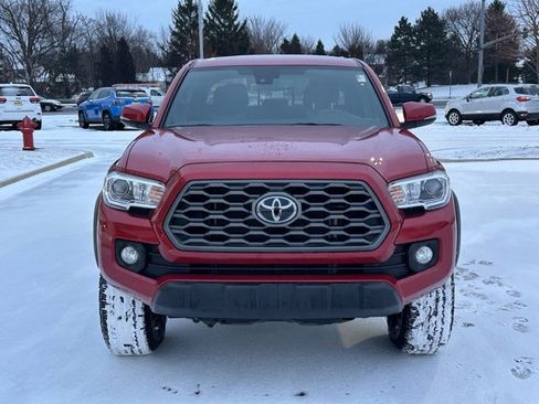 Used 2023 Toyota Tacoma 4x4 Double Cab image 2