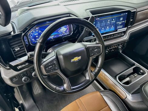 Used 2024 Chevrolet Silverado 3500 High Country w/ Technology Package AWD/4WD image 25