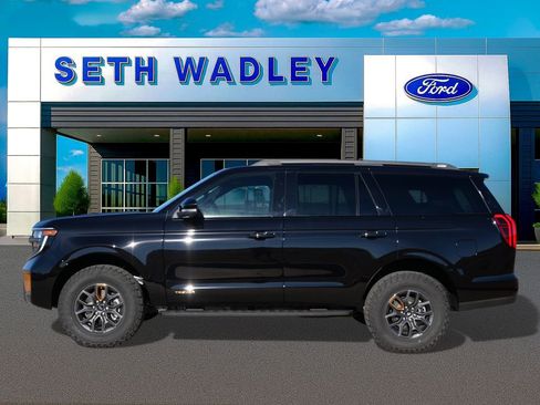 New 2025 Ford Expedition Tremor image 3