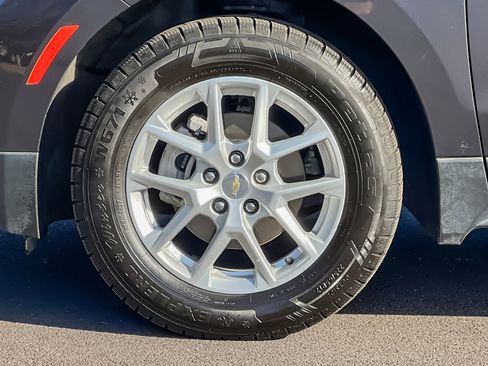 Used 2022 Chevrolet Equinox LS w/ LS Convenience Package image 38