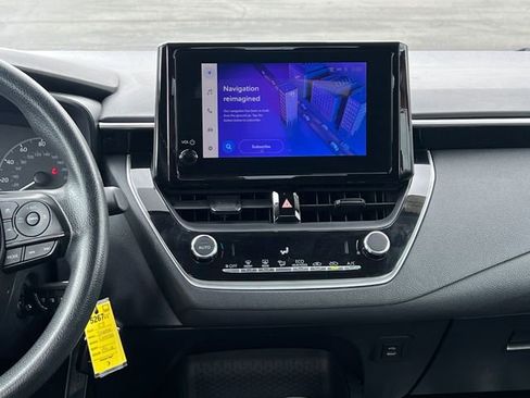 Used 2023 Toyota Corolla LE image 18