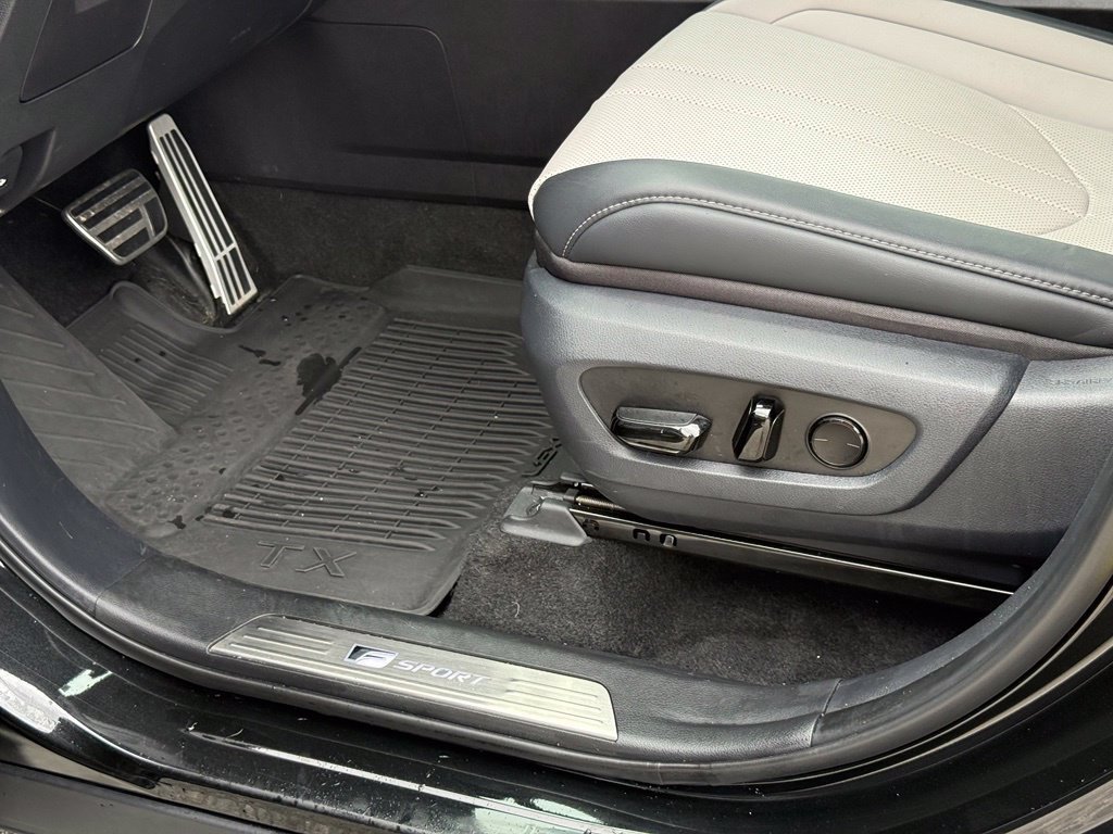 Certified 2026 Lexus TX 500h AWD w/ Technology Package image 25