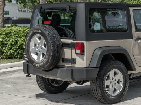 Used 2016 Jeep Wrangler Sport w/ Quick Order Package 24S AWD/4WD image 7