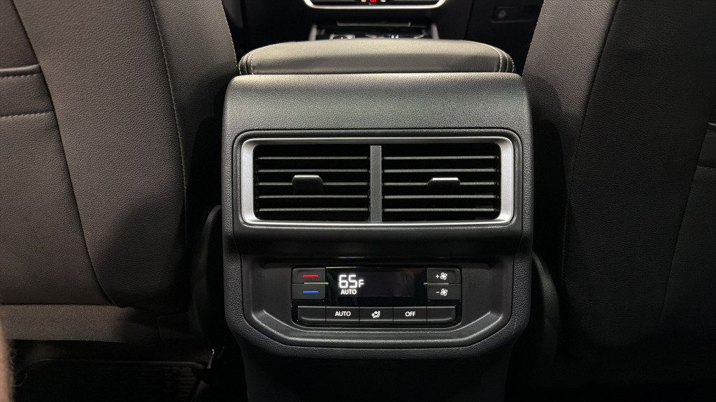 Certified 2026 Volkswagen Atlas SE AWD/4WD image 36