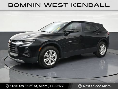 Used 2021 Chevrolet Blazer LT FWD image 1