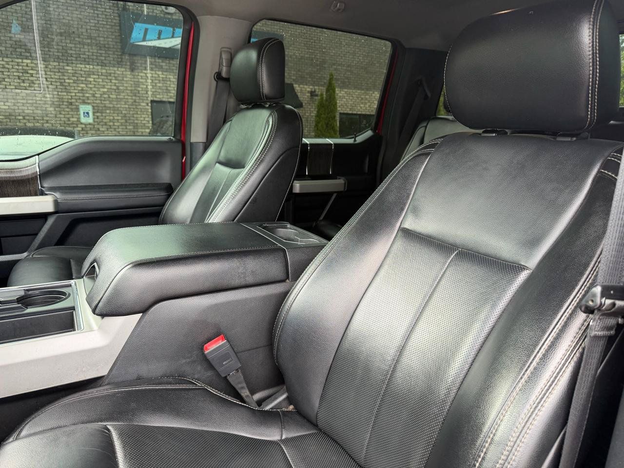 Used 2021 Ford F250 Lariat w/ Lariat Ultimate Package AWD/4WD image 15