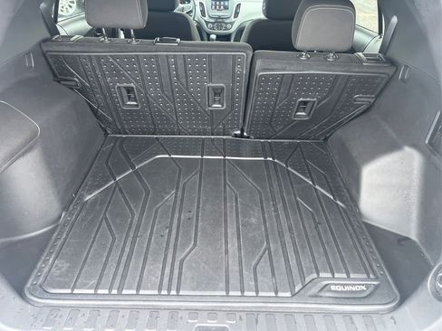 Used 2023 Chevrolet Equinox LT image 24