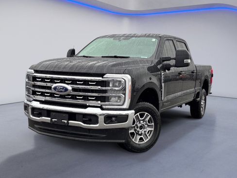 Used 2024 Ford F250 Lariat image 2