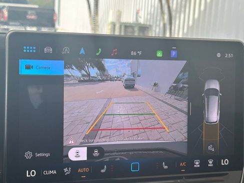 Used 2025 Volkswagen Tiguan S image 18