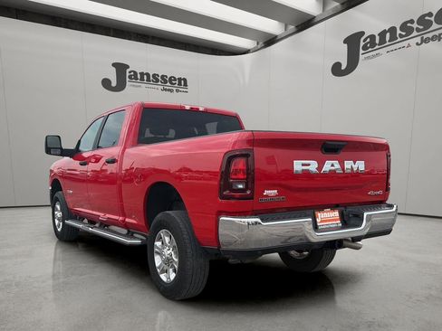 Used 2026 RAM 2500 Big Horn AWD/4WD image 2