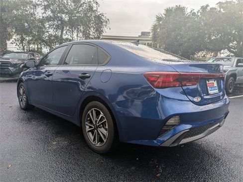 Used 2023 Kia Forte LXS w/ LXS Technology Package image 6