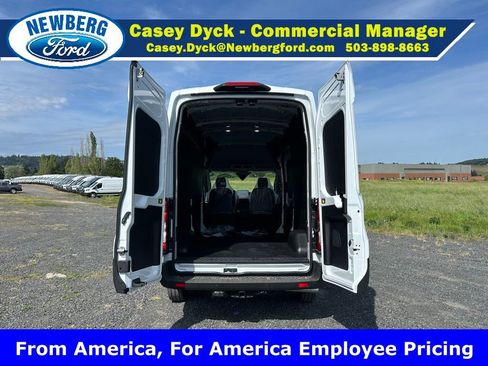New 2026 Ford Transit 250 148 High Roof AWD image 8