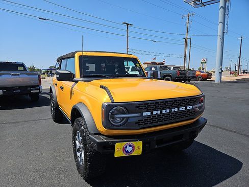 Used 2021 Ford Bronco Badlands AWD/4WD image 7