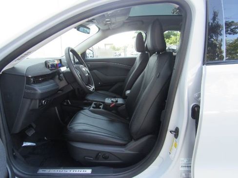 Used 2023 Ford Mustang Mach-E Premium image 17