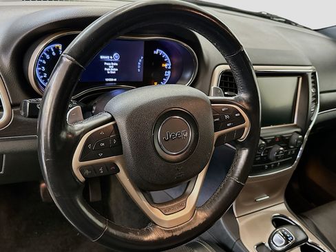 Used 2015 Jeep Grand Cherokee Limited w/ Luxury Group II image 18