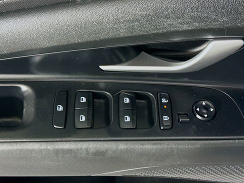 Used 2024 Hyundai Elantra SEL w/ Convenience Package FWD image 24