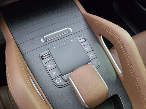 New 2026 Mercedes-Benz GLE 350 4MATIC image 17