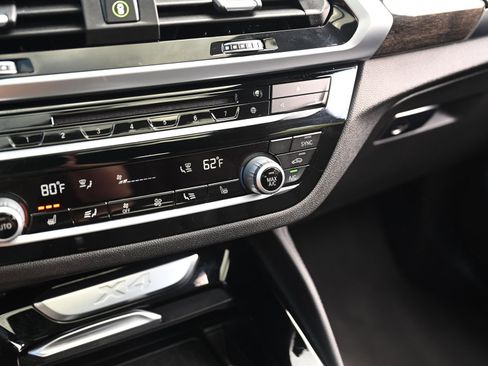 Used 2019 BMW X4 xDrive30i w/ M Sport Package 2 image 26