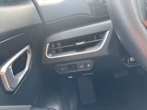 Used 2025 Kia K4 LXS FWD image 33