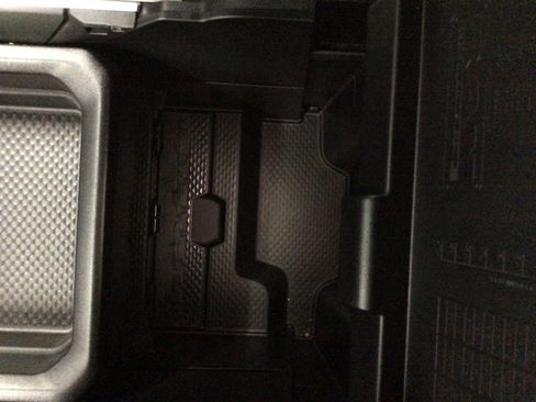 Used 2024 RAM 1500 Big Horn image 33