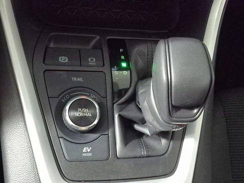 Certified 2024 Toyota RAV4 LE AWD/4WD image 20